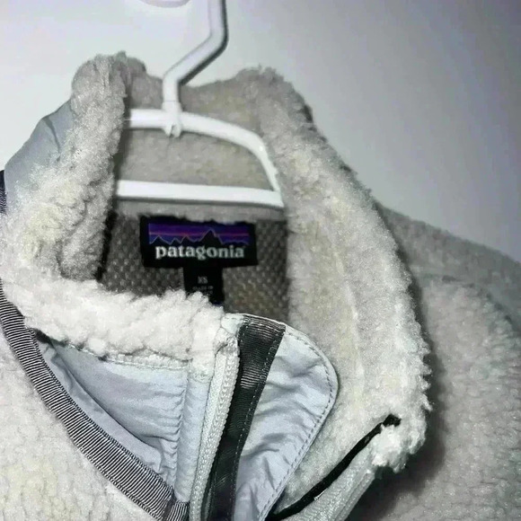 Patagonia® Worn Wear W's Classic Retro-X® Vest xs - Picture 7 of 12